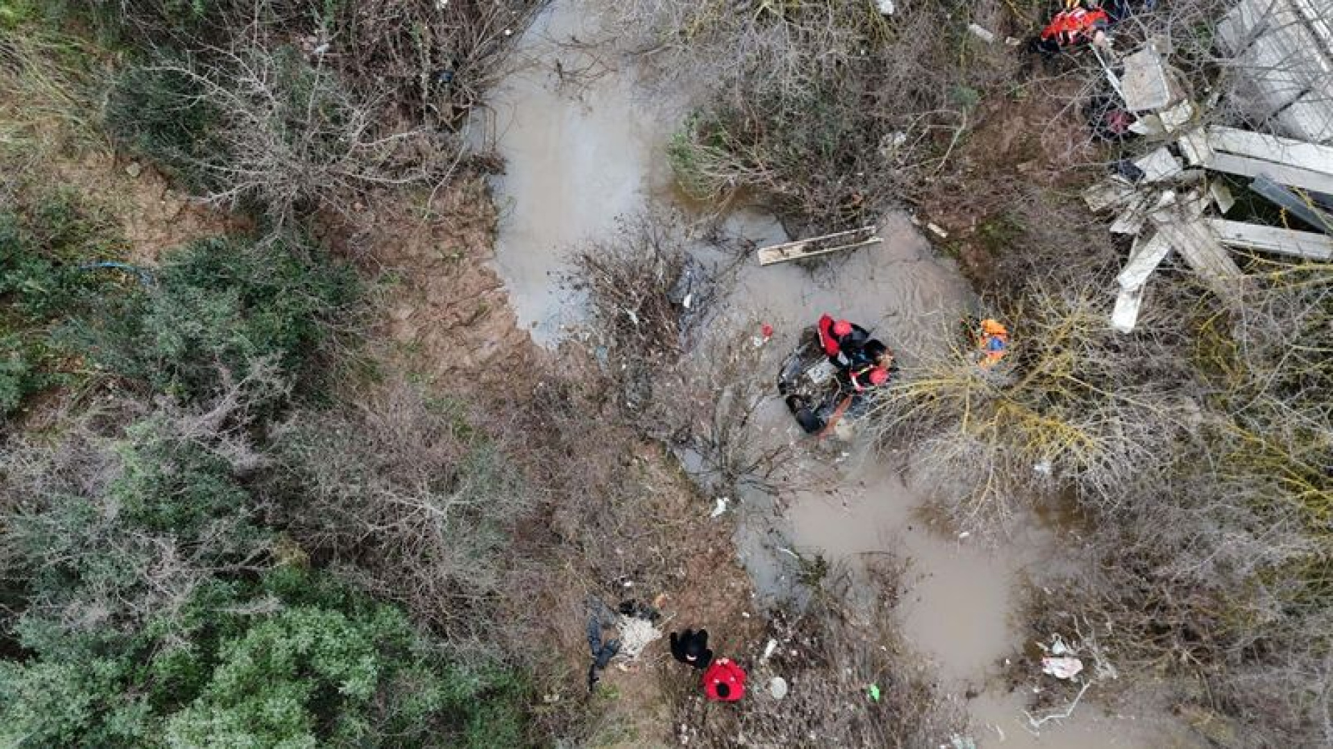İzmir'de sele kapılan kız kardeşlerin davasında yeni tutuklama