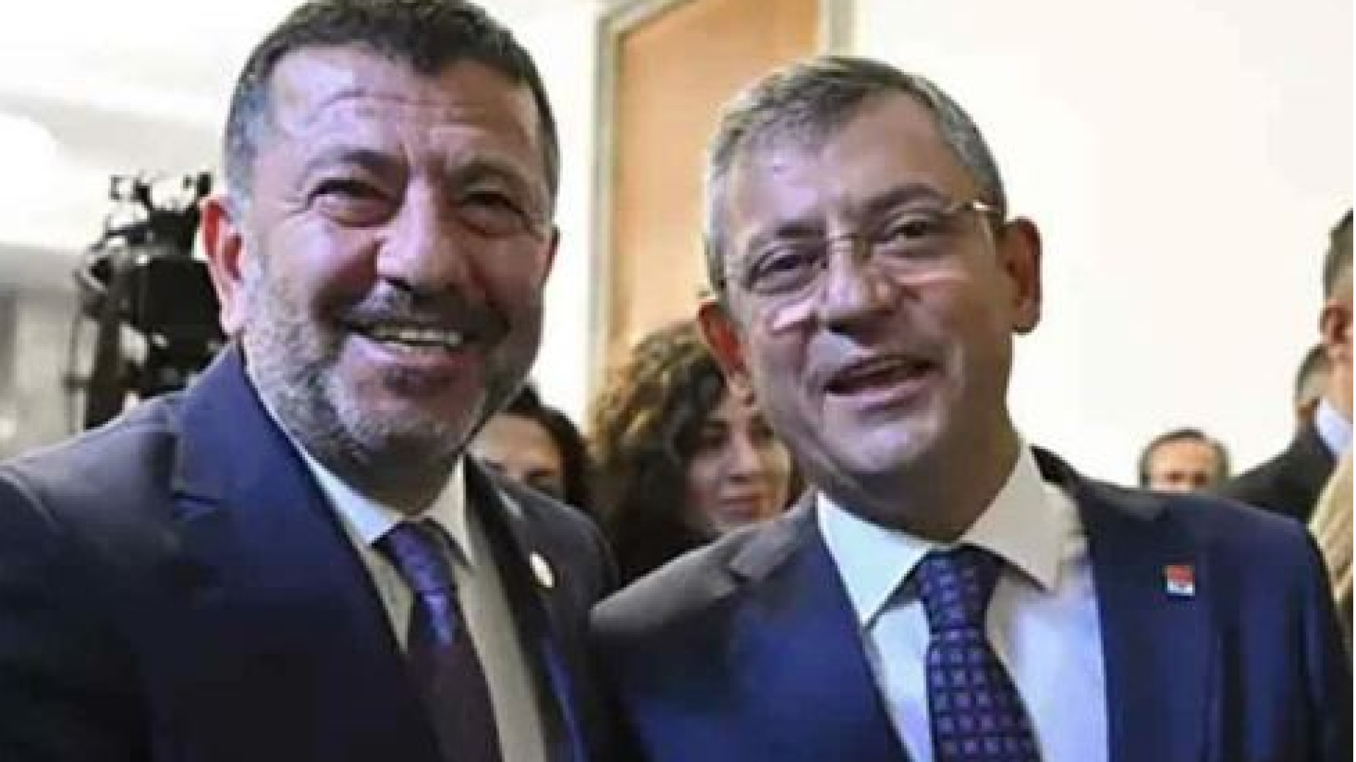 Özgür Özel ve Veli Ağbaba dosyaları yetkisizlikle Ankara'ya gönderildi
