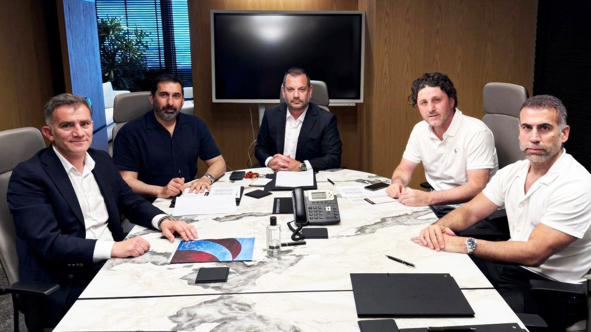 Trabzonspor'da yeni sezon zirvesi: Planlama toplantısı İstanbul'da yapıldı