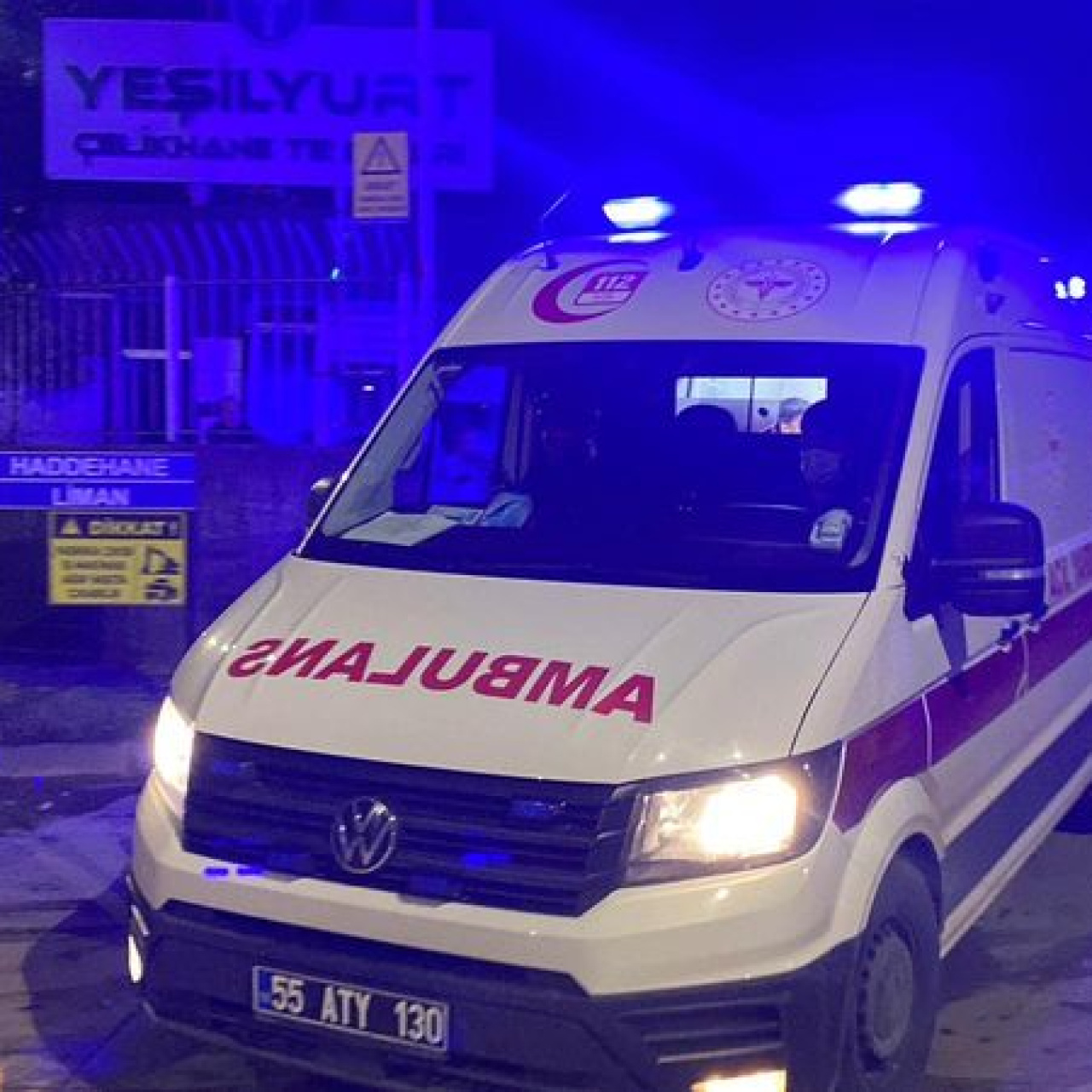 Yüksek gerilim hattı 3 can aldı