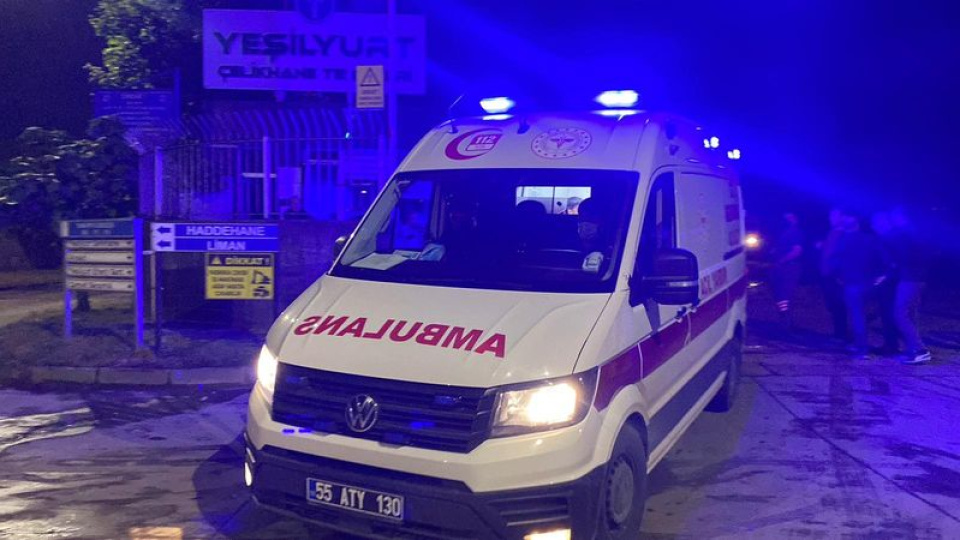 Yüksek gerilim hattı 3 can aldı