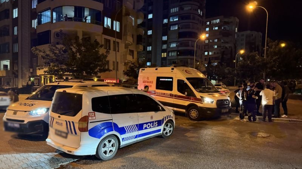 Silahlı kavgayı ayırmaya çalışan anne öldü, oğlu yaralandı
