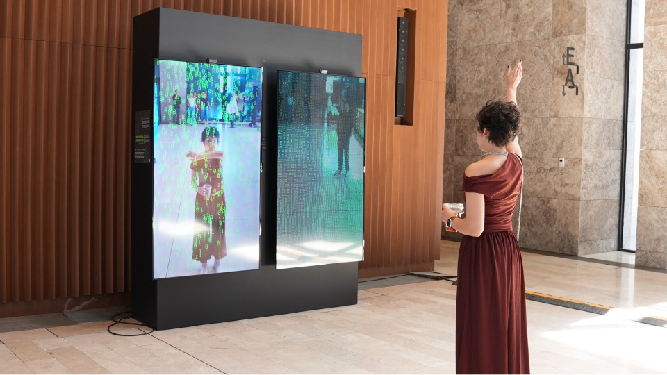 6. İstanbul Dijital Sanat Festivali AKM'de başladı