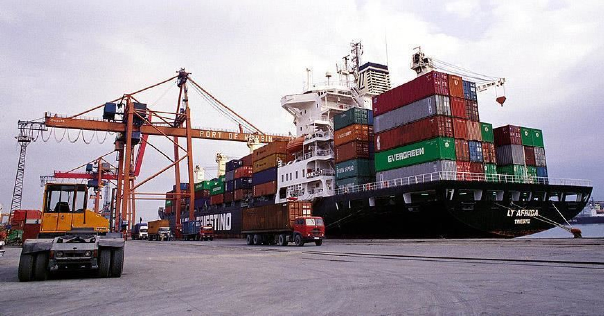 Mayısta dış ticaret açığı son 9 ayın en düşük seviyesinde