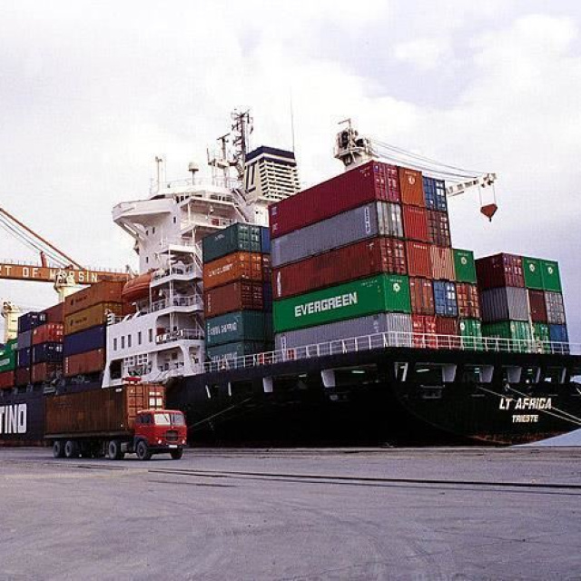 Son 9 ayın en düşük dış ticaret açığı