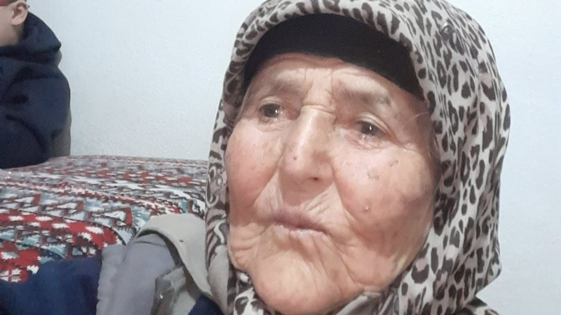 Bursa'da tarlada uyuyan kadın iş makinesinin altında kalarak can verdi