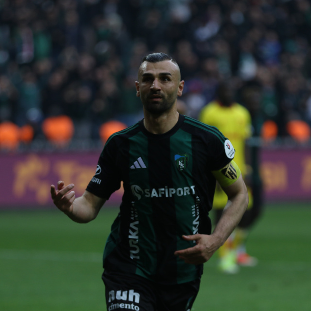 Kocaelispor'da Serdar Dursun'la yollar ayrıldı!