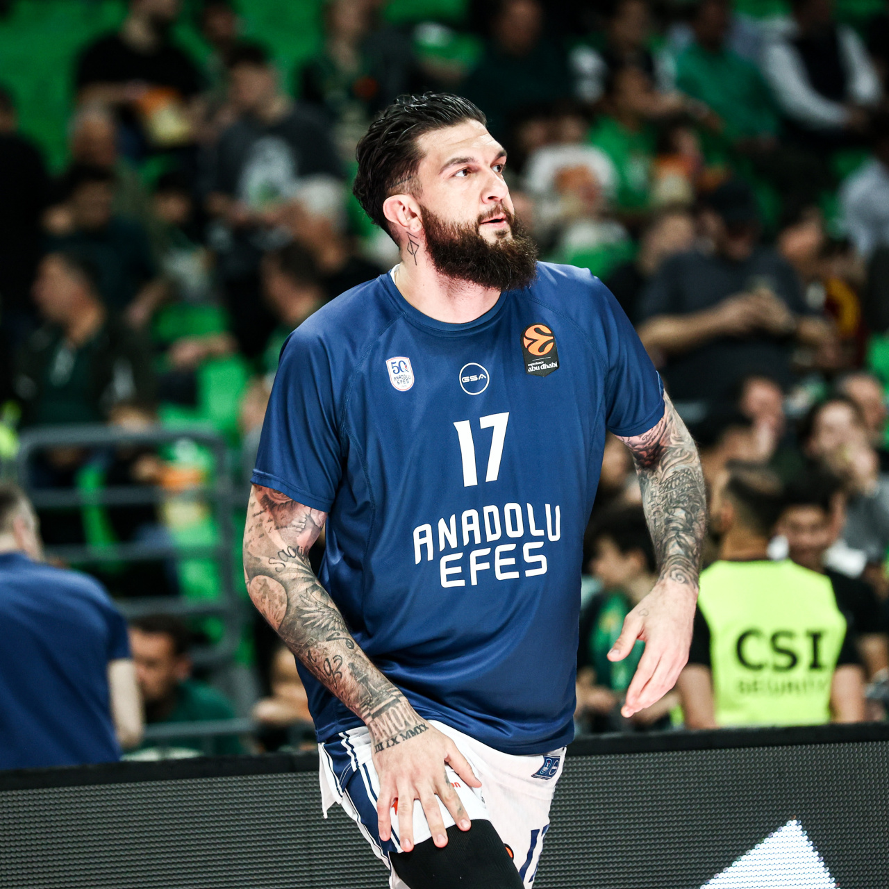 Anadolu Efes'te Poirier ameliyat edildi