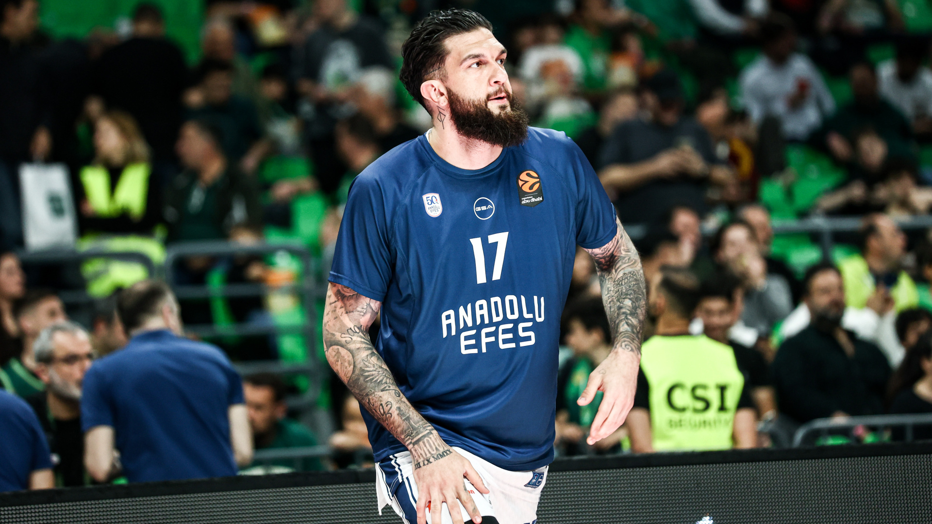 Anadolu Efes'te Vincent Poirier Aşil Tendonundan Ameliyat Oldu
