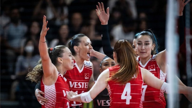 Türkiye - Hollanda voleybol maçı saat kaçta?