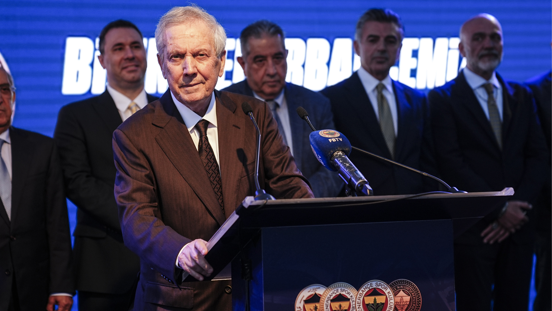 Aziz Yıldırım’dan Ali Koç ve Hakan Safi’ye birlik çağrısı