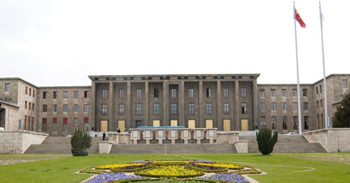 TBMM'de 4 öğrenciye cinsel taciz davası