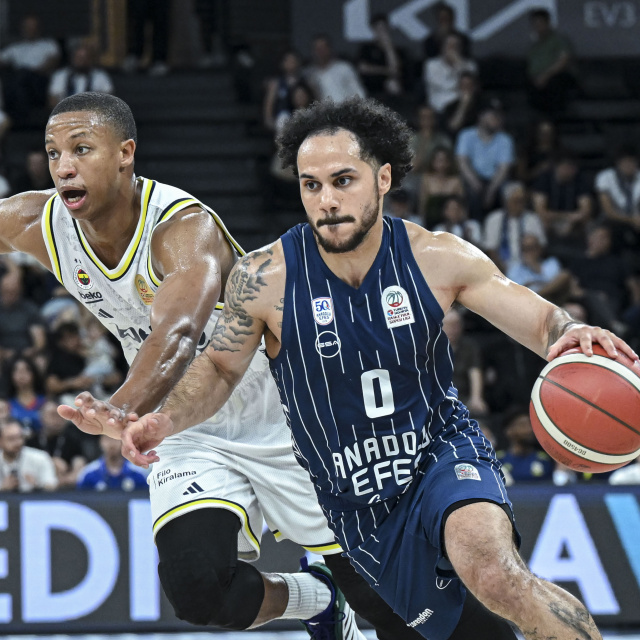 Efes seriyi 2-1'e getirdi