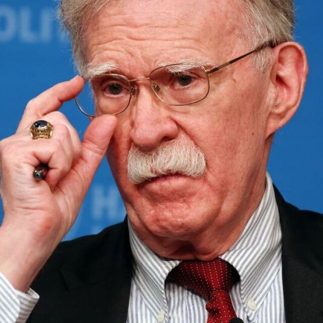 Trump: Bolton savaş düşkünüydü