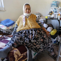 15 yıldır yatağa hasretti! Artık sevinçten ağlıyor