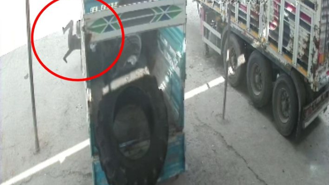 Traktör lastiği öldürüyordu!