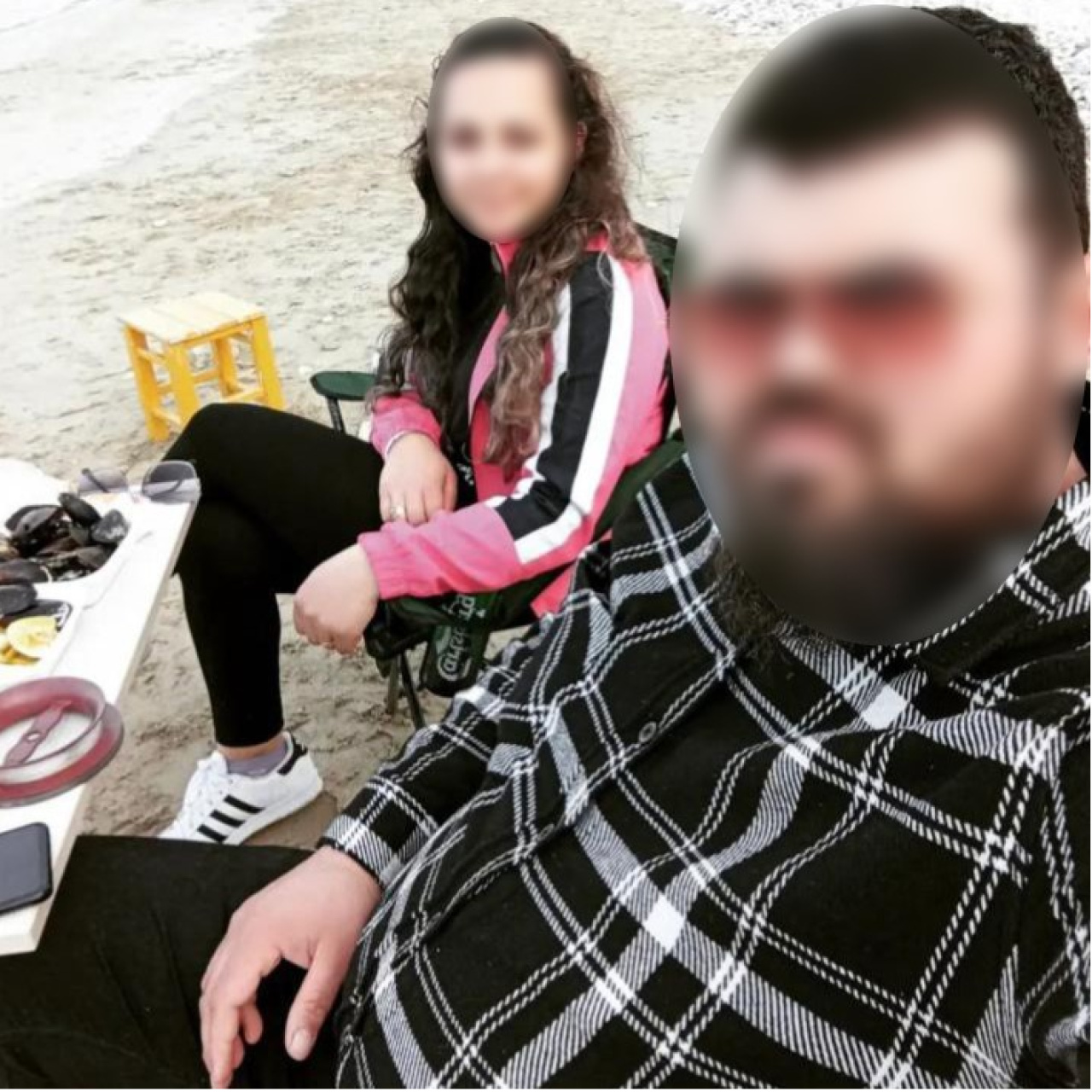 Boşanma aşamasında eşini markette bıçakladı