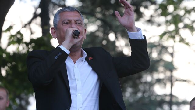 Özel, Çorum ve Nevşehir'de konuştu