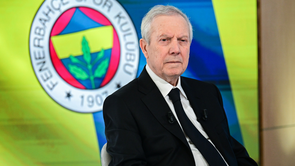 CANLI | Aziz Yıldırım soruları yanıtlıyor