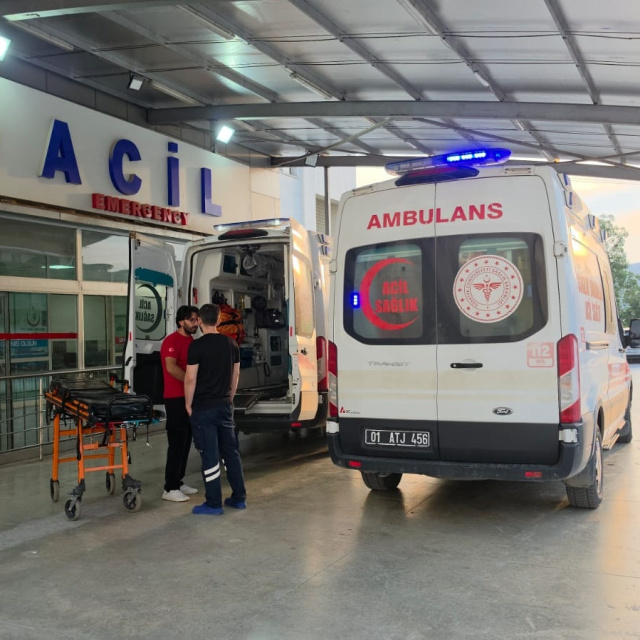 Adana'da baba ile oğula silahlı saldırı