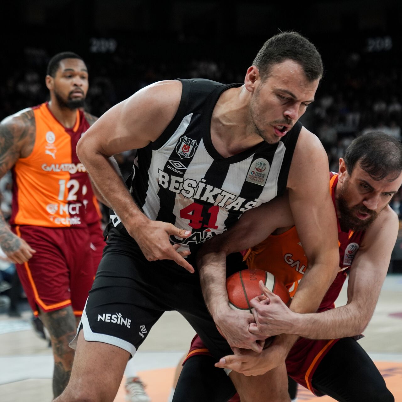 Beşiktaş GAİN'e Zizic'ten kötü haber!
