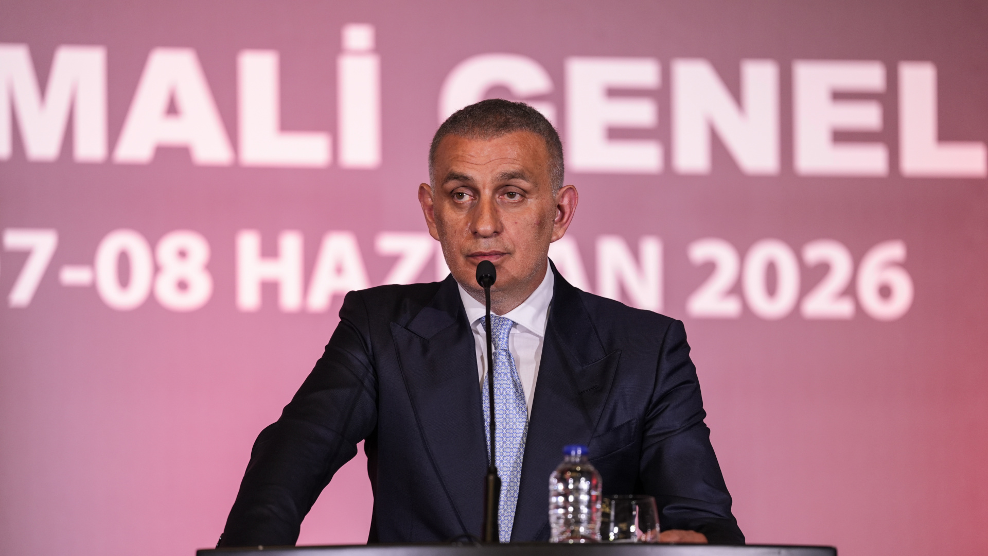 TFF Başkanı Hacıosmanoğlu ve Yönetim Kurulu Oy Birliğiyle İbra Edildi
