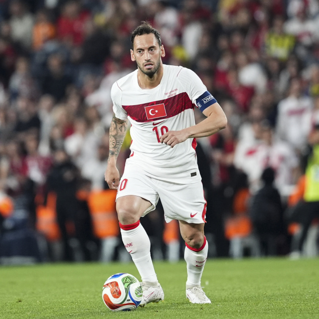 Inter'den Hakan Safi'ye Hakan Çalhanoğlu cevabı!