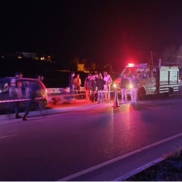Otomobiller kavşakta çarpıştı: 1 ölü, 3 yaralı