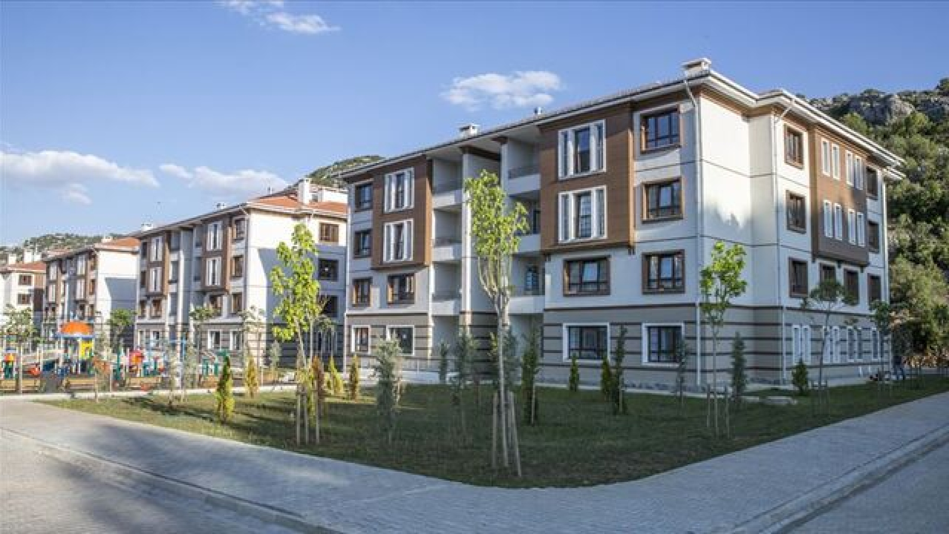 TOKİ 64 İlde 20 Bin Konut Satışa Çıkıyor: Başvuru Şartları ve Ödeme Planı