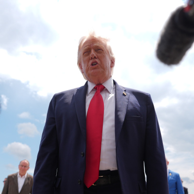 Trump: İsrail ve İran derhal ateş etmeyi durdurmalı