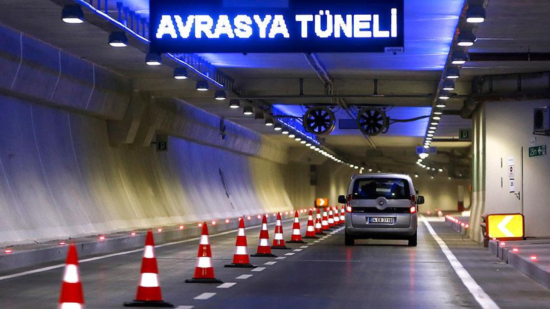 Avrasya Tüneli'nde Kaza: Trafiğe Kapatıldı, Sonra Açıldı