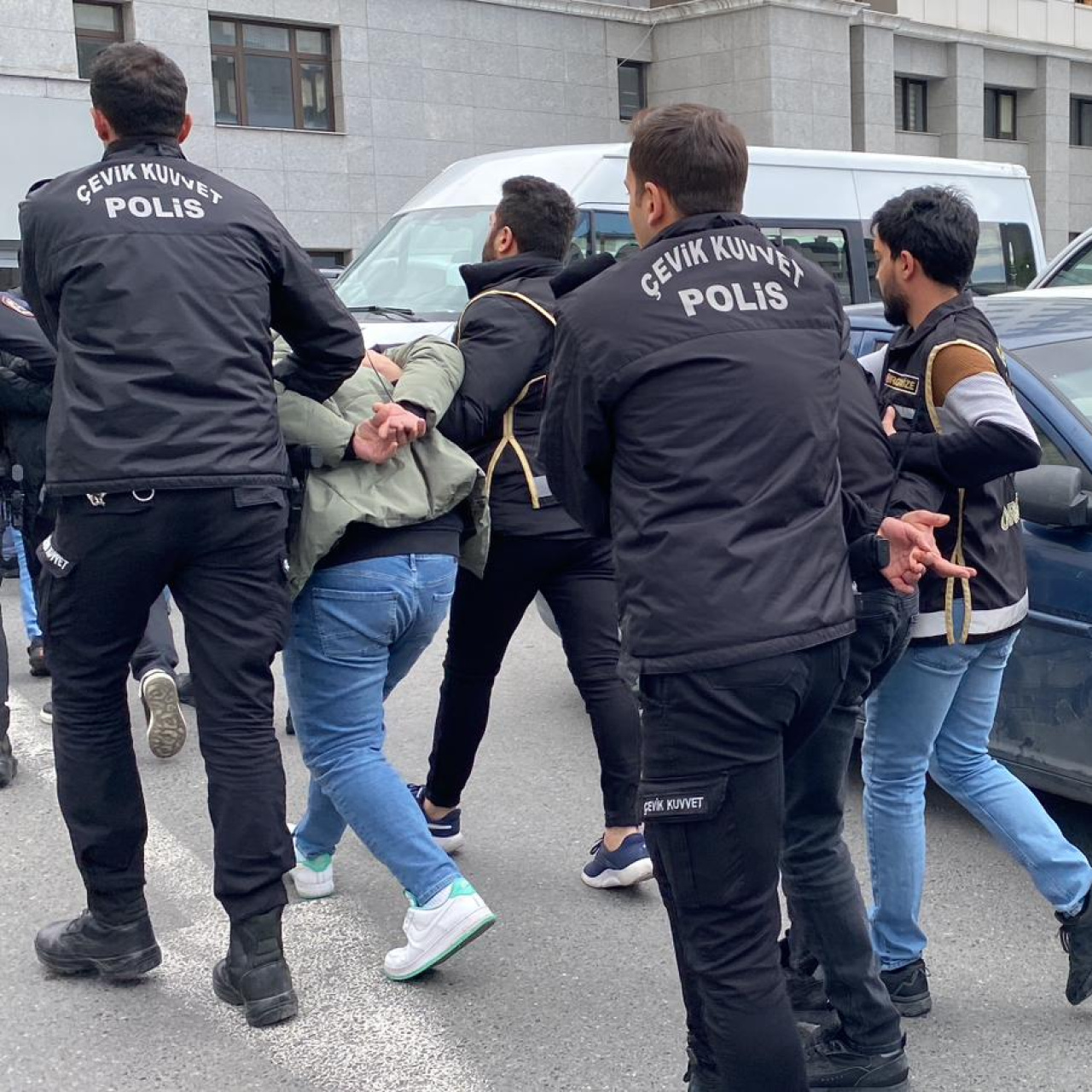 Barış Boyun operasyonu! 113 adreste 45 gözaltı