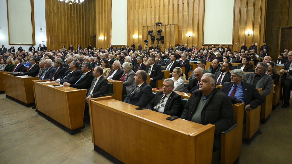 Bugün gözler CHP Grup Toplantısı'nda!