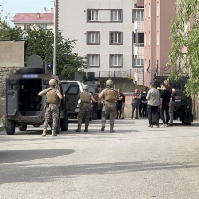 Kardeşini ve polisi yaralayan şüpheli etkisiz hale getirildi