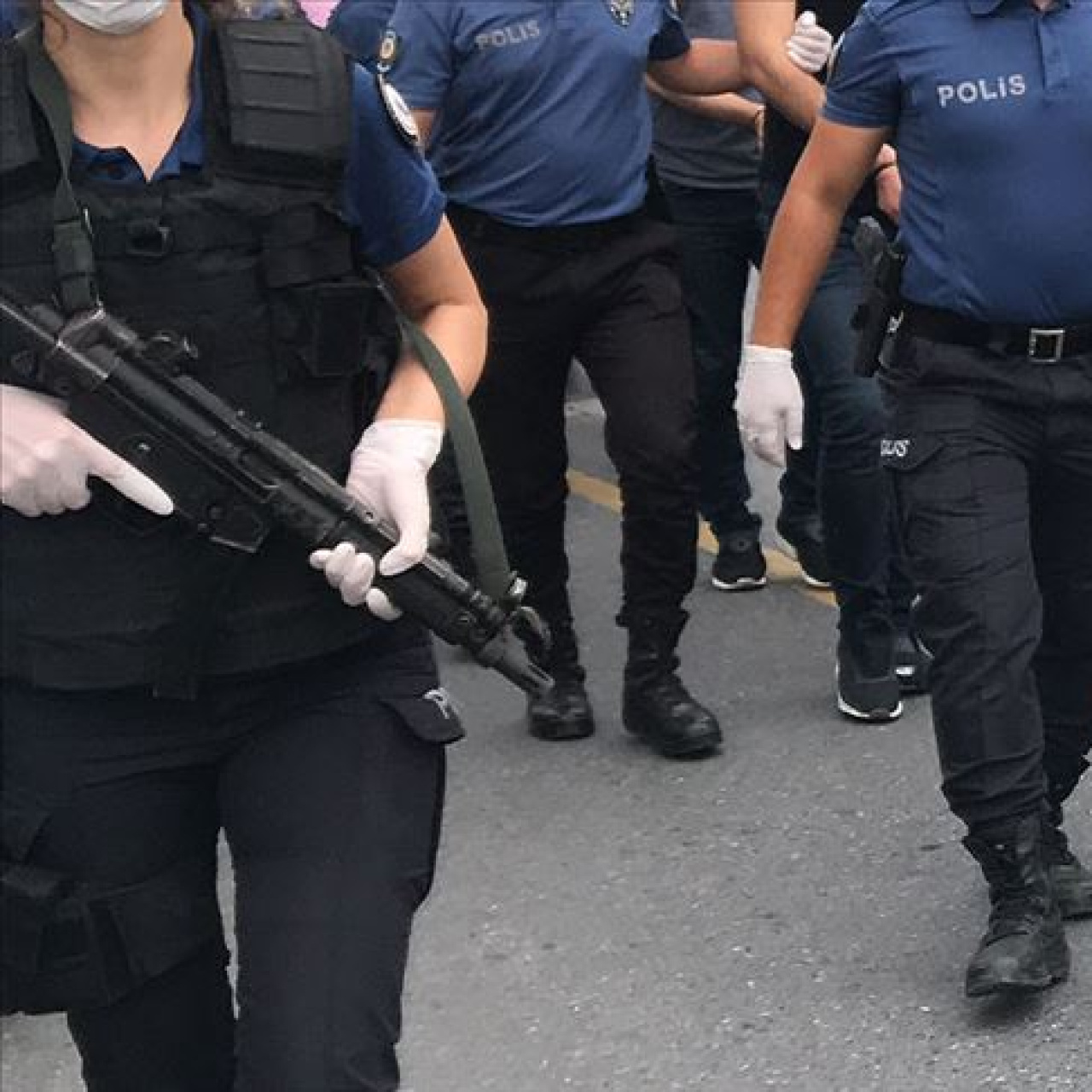Kredi operasyonu: 27 gözaltı