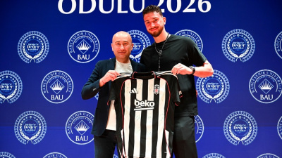 Bahçeşehir Üniversitesi'nden Alperen'e ödül - HT Spor