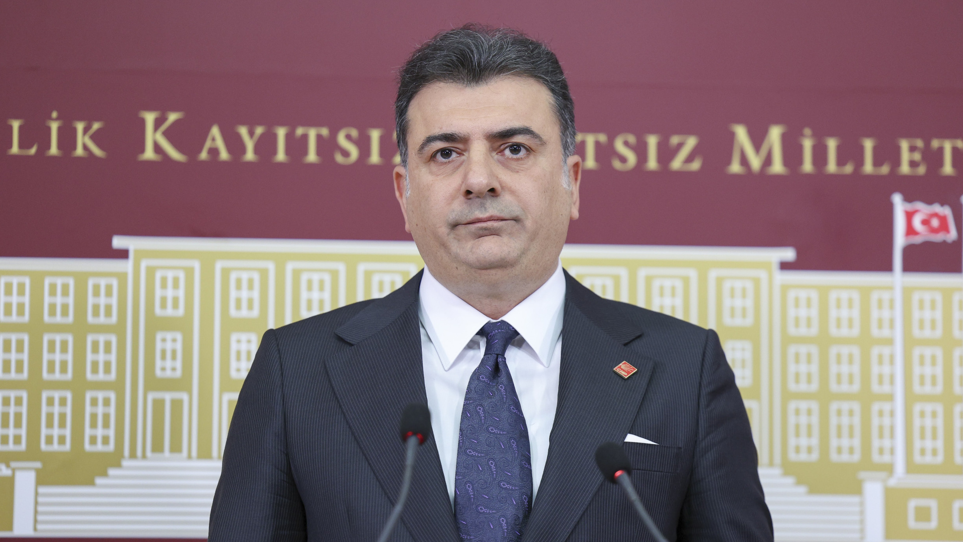 Zeynel Emre: Artık Kurultayın Toplanmaması Suçtur