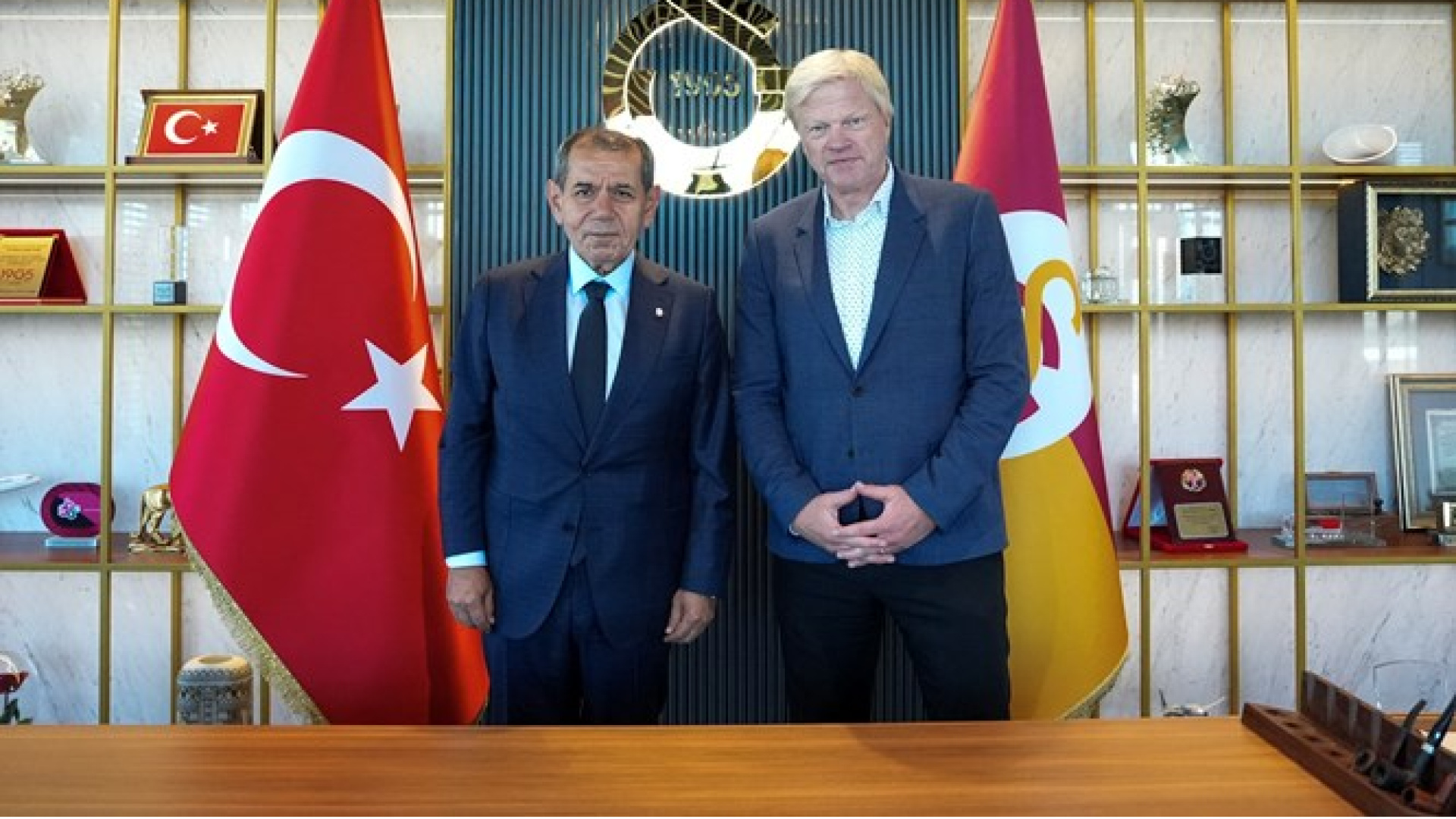 Oliver Kahn Galatasaray Başkanı Dursun Özbek'i Ziyaret Etti