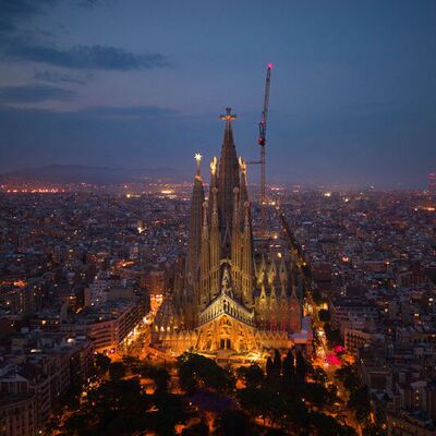 Sagrada Familia'da görkemli açılış