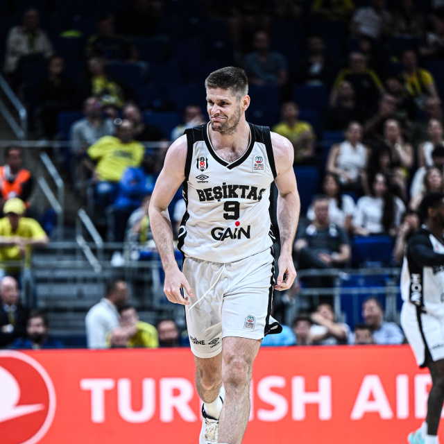 Beşiktaş GAİN, Conor Morgan'la uzattı!