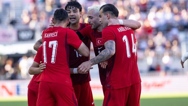 Milli Takım, Kanada'ya gitti