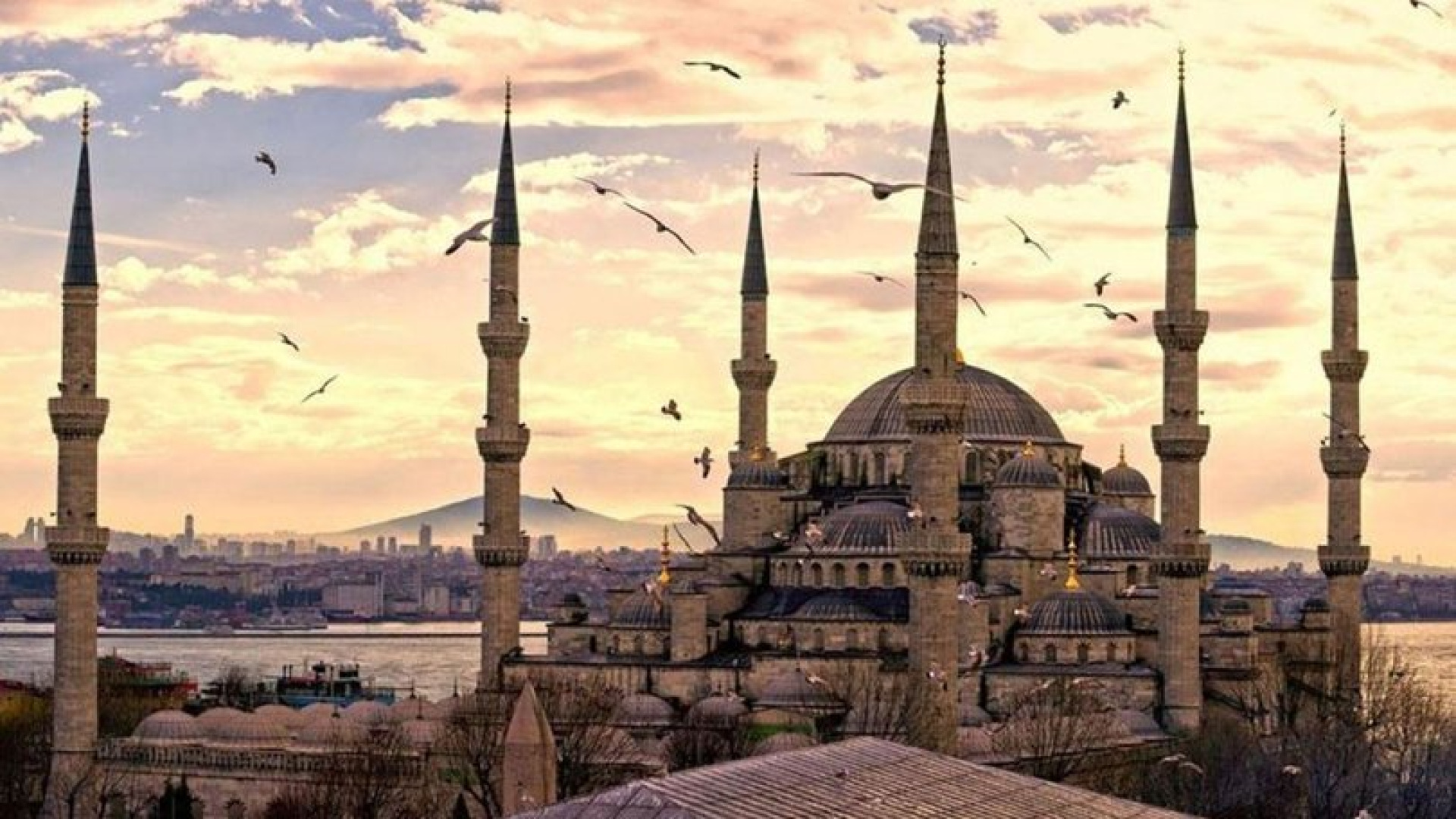 12 Haziran Cuma Namazı Saatleri: İstanbul, Ankara, İzmir ve Bursa İçin Vakitler