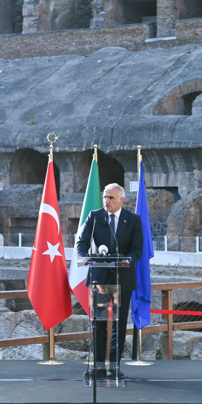 Bakan Ersoy: Anadolu'nun eşsiz mirası Roma'nın kalbinde