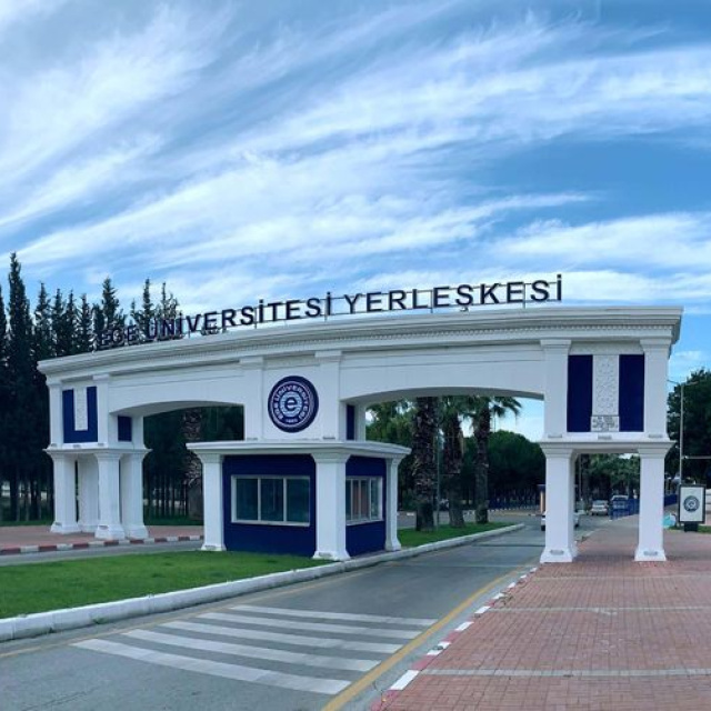 Ege Üniversitesi'nde 41 zanlı adliyede