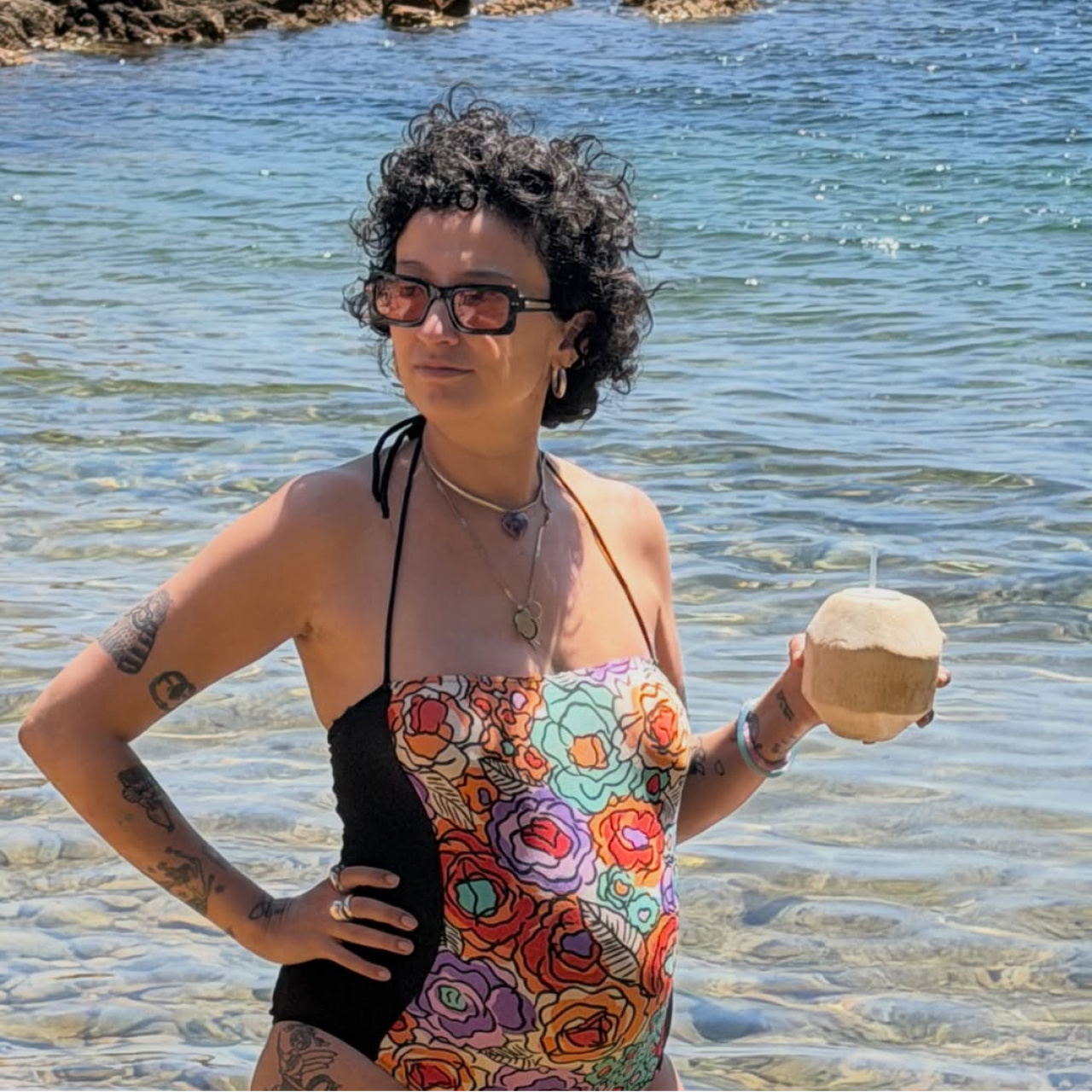 Karnı burnunda tatil pozları
