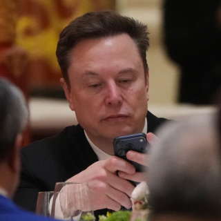 Elon Musk rekor kırdı