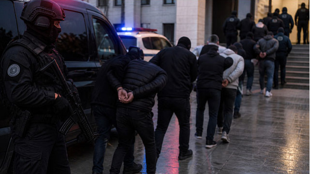 90 şüpheli Türkiye'ye iade edildi