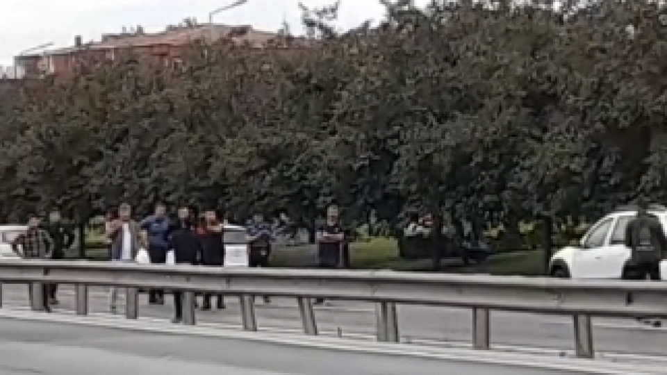 D-100'de bıçaklı panik