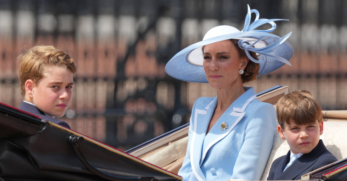 Kral Charles'ın Doğum Günü Trooping the Colour'da Yuhalama Protestoları