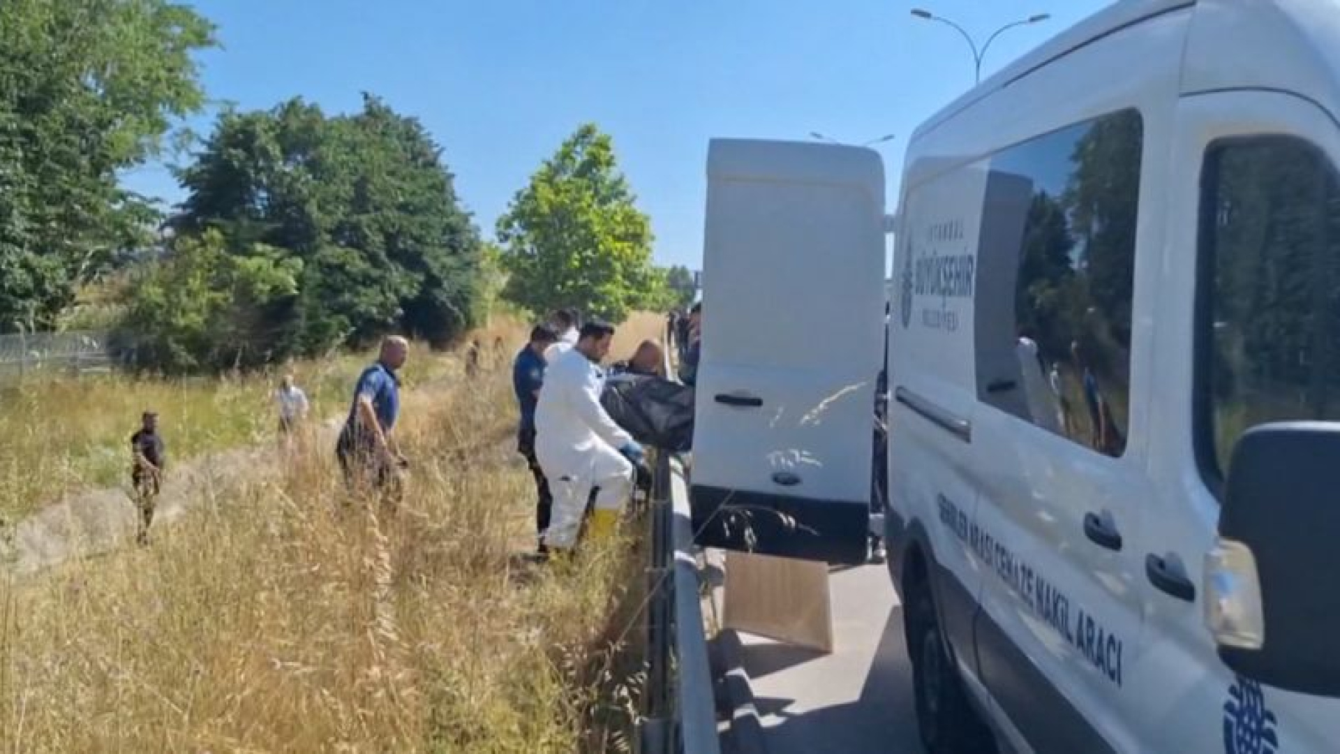 Pendik'te su kanalında erkek cesedi bulundu, soruşturma başlatıldı
